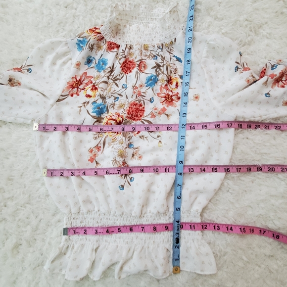 Meraki Mock Neck Smocked floral Top - Picture 9 of 12